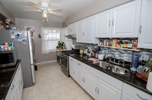 4838 Hawthorne Ave, Hillside IL 60162-1008 exterior