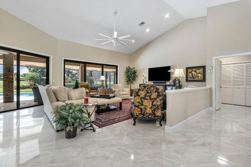 3538 Chinaberry Ter, Boynton Beach, FL 33436-4527