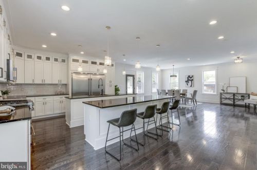 907 Gilbert Rd, Rockville MD  20851-1315 exterior