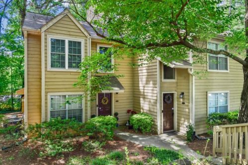 1356 Crossing Dr, Atlanta, GA 30329-3570