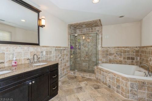 50 Diven St, Springfield NJ 07081-2814 exterior