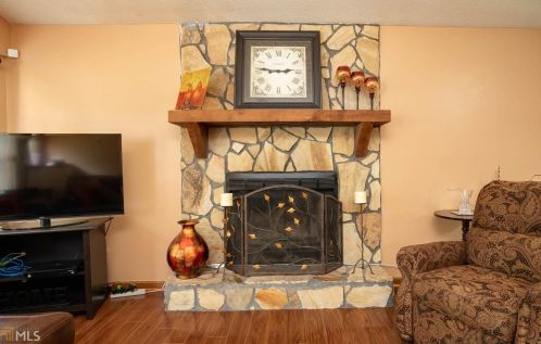 5962 Wellborn Trl, Lithonia GA 30058-8304 exterior