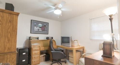 17 Coddington Ter, Livingston NJ 07039-3632 exterior