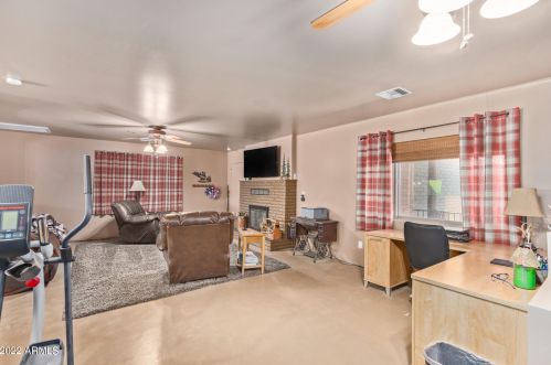 44219 12 St, Phoenix AZ 85086-7450 exterior