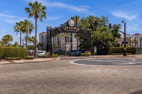 145 Oyster Bay Cir, Altamonte Springs FL 32701-8041 exterior