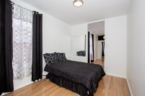 7659 Indiana Ave, Chicago IL 60619-2330 exterior