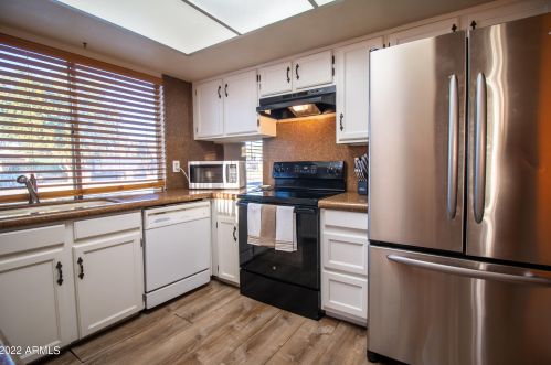 2556 45th Ave, Phoenix AZ  85035-2373 exterior