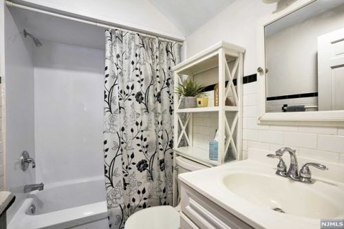 27 Beveridge St, Teaneck NJ 07666 exterior