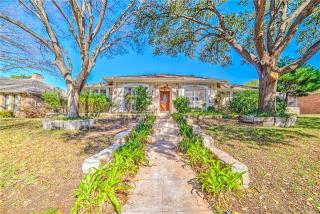 6615 Duffield Dr, Dallas TX  75248-1452 exterior