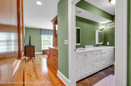 767 Ave, Point Pleasant Beach NJ 08742-5315 exterior