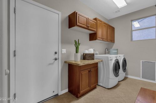 16647 15th Dr, Phoenix AZ  85045-0773 exterior