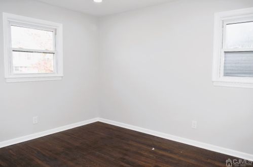 38 Wall St, Metuchen NJ  08840-2858 exterior