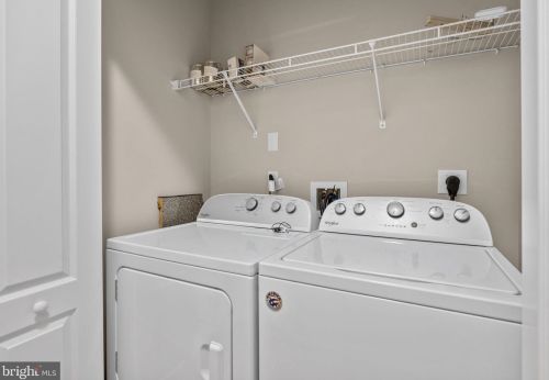 425 Carson Ter, Huntingdon Valley PA  19006-4720 exterior