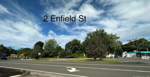 2 Enfield St, Enfield CT 06082-3653 exterior