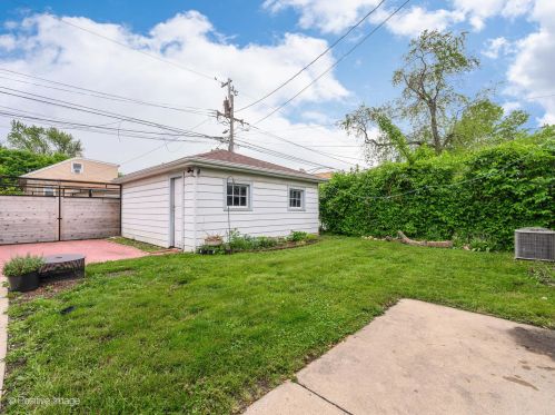 5055 Fletcher St, Chicago IL  60641-5037 exterior