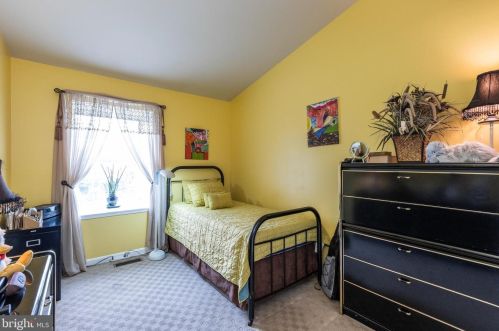 15 Hunters Gate Ct, Silver Spring MD 20904-1827 exterior