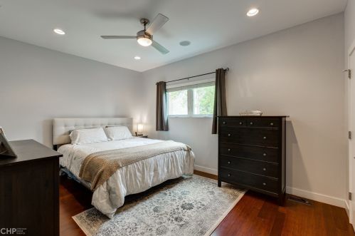 1926 Drake Ave, Chicago IL  60647-3605 exterior