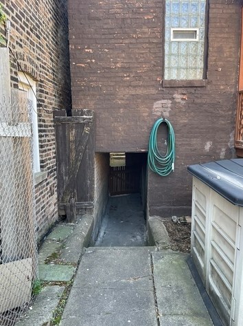 3303 Claremont Ave, Chicago IL 60620-5923 exterior