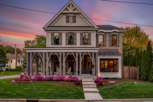 716 3rd Ave, Saint Charles IL  60174-2016 exterior