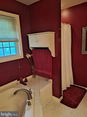 100 Chestnut Ave, Camden NJ 08107-2207 exterior