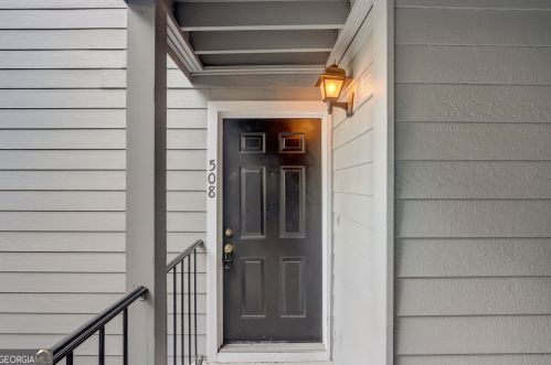 508 Granville Ct, Atlanta GA  30328-3440 exterior