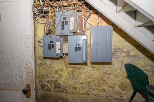 9 Caroline St, Worcester MA 01604-3854 exterior