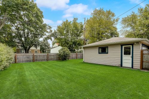 5536 Mohawk Ave, Milwaukee WI 53217-5034 exterior