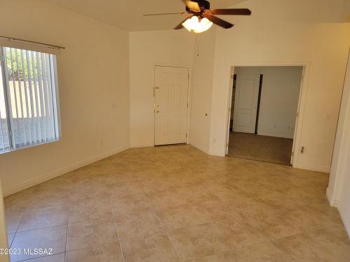 7471 Mission Valley Dr, Tucson AZ  85743-5428 exterior