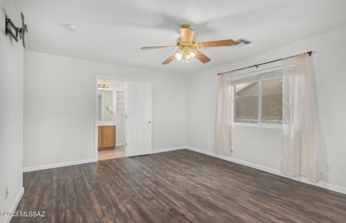 9593 Paseo Juan Tabo, Tucson AZ  85747-5007 exterior