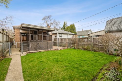 3305 Osceola Ave, Chicago IL 60634-3325 exterior