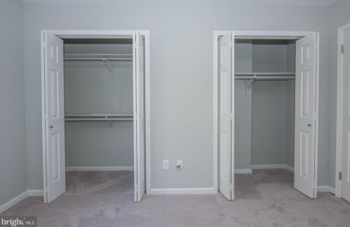 50 Woodside Rd, Ardmore PA 19003-1437 exterior