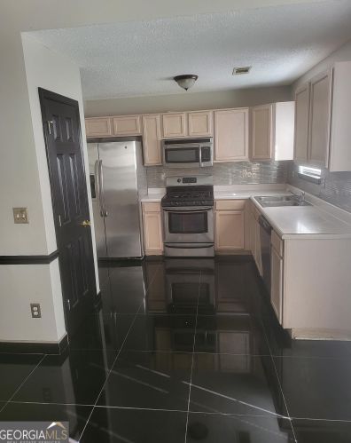 2246 Rambling Way, Lithonia GA  30058-3978 exterior