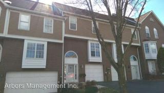 553 Lakewood Dr, Monroeville PA  15146-1851 exterior