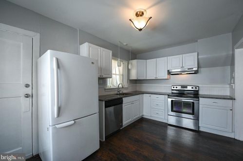 46 4 St, Pottstown PA 19464-5215 exterior