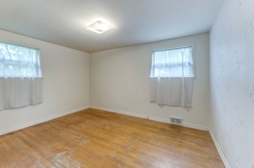 333 Fullerton Ave, Addison IL  60101-4604 exterior