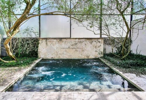 4973 Bayshore Blvd, Tampa FL  33611-3851 exterior