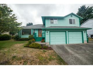 15947 Hancock St, Portland, OR 97230-5287