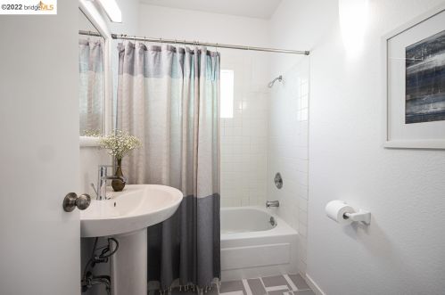 1312 Peralta, Berkeley CA 94707-1819 exterior