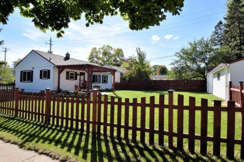 4145 Packard Ave, Milwaukee WI 53235-5544 exterior