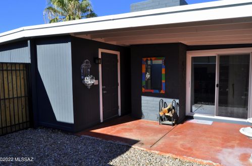 3231 Champlain Ave, Tucson AZ  85730-1942 exterior