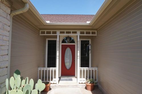 12509 Fox Hollow Ct, Austin TX  78729-6433 exterior