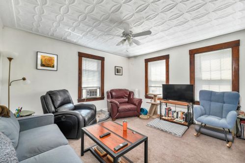 16 Chapel St, Concord NH 03301-4305 exterior