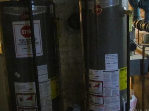 142 High St, Vernon CT 06066-3683 exterior