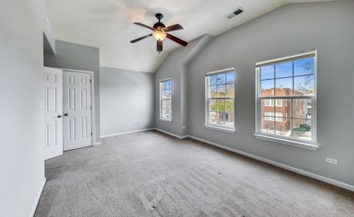 7329 Vernon Ave, Chicago IL 60653-3405 exterior