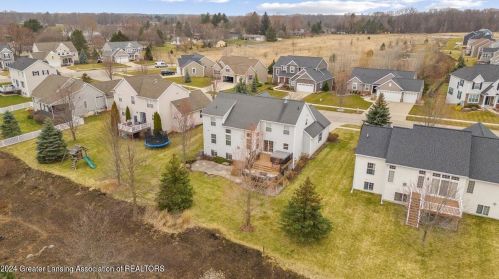 1253 Lobelia Ln, Dewitt, MI 48820-7409