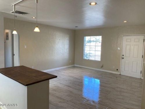 1205 Diamond St, Phoenix AZ 85006-2822 exterior