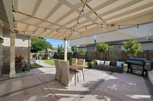 4924 Laurel Dr, Concord CA  94521-1446 exterior