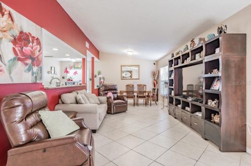 15806 Country Lk Dr, Tampa FL 33624-1539 exterior