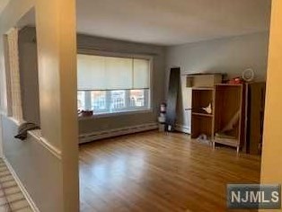 437 7th St, Fairview NJ  07022-1121 exterior