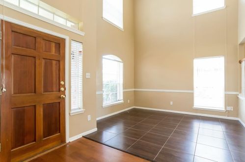 8602 Malardcrest Dr, Humble, TX 77346-8012